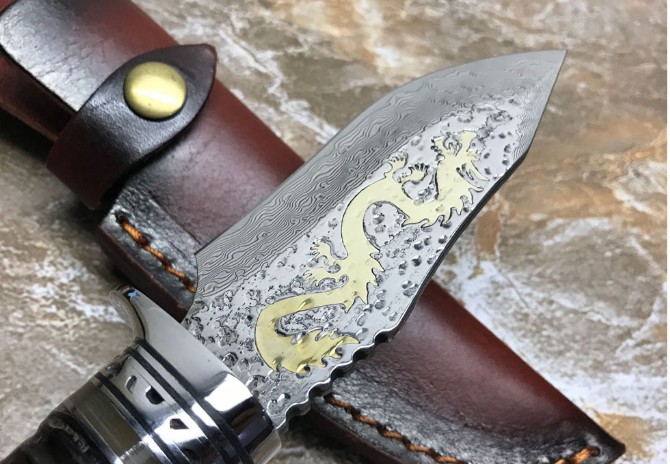 Tenglong-Damascus handmade knife (black sheep horn handle)