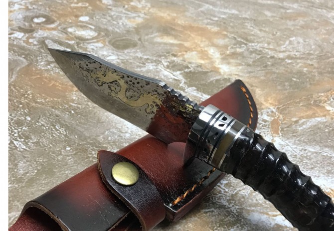 Tenglong-Damascus handmade knife (black sheep horn handle)