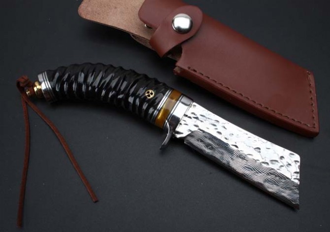 Damascus Natural Antelope Horn Collectible Knife