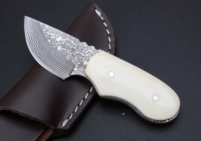 Animal bone handle - Damascus mini dagger