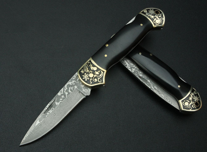 Damascus—Black Horn No. 2 (concave handle))