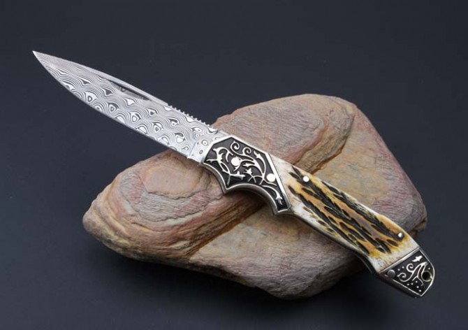 Imported Ruifeng Damascus steel antler handle folding knife