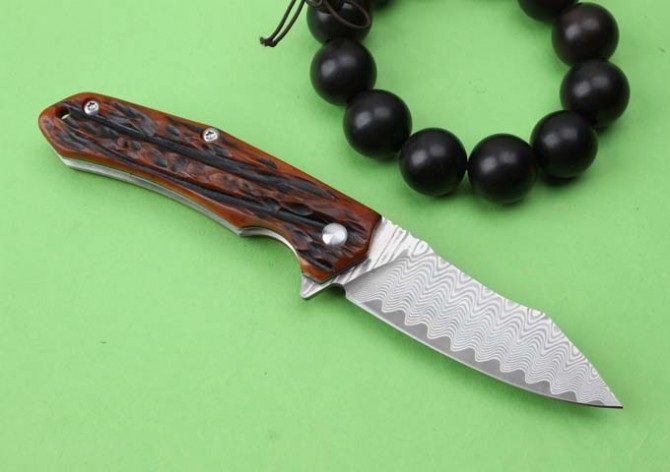 Thomas-City Hunter (Damascus Folding Knife)