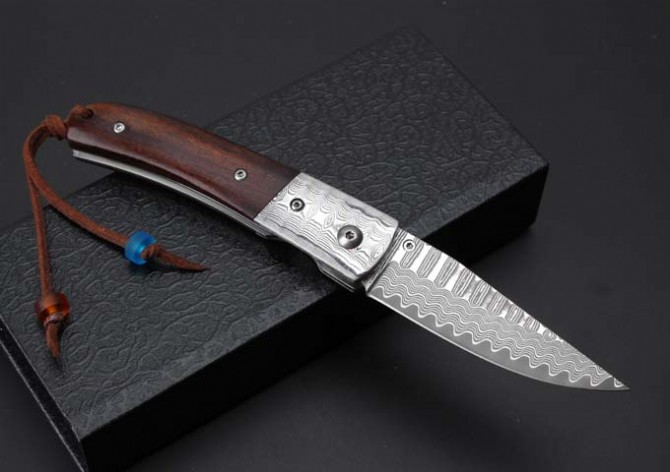 Thomas-Desert Ironwood Damascus Folding Knife