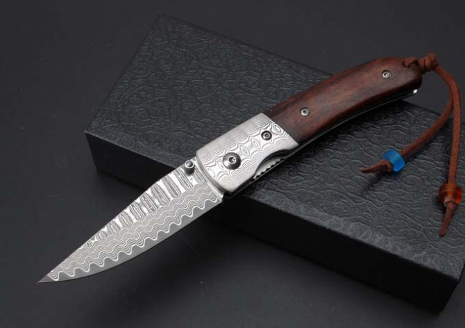 Thomas-Desert Ironwood Damascus Folding Knife