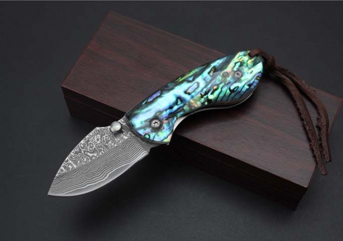 Damascus Collectible Knife