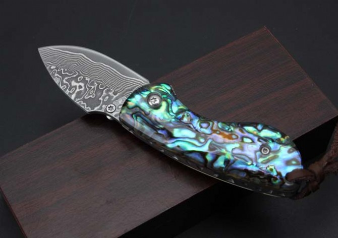 Damascus Collectible Knife