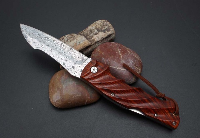 Imported Ruifeng Damascus rosewood folding knife