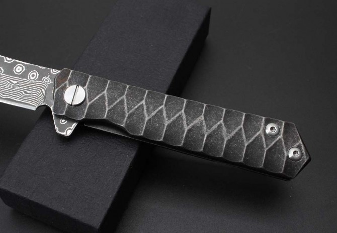 Razor (Damascus steel)