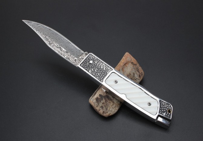 Damascus steel - Solo folding knife