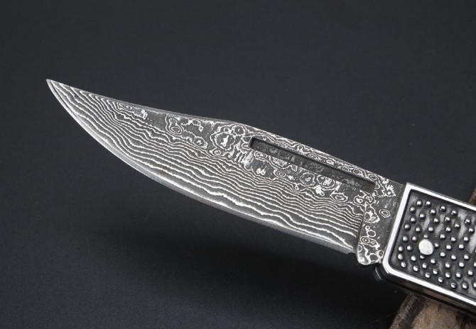 Damascus steel - Solo folding knife