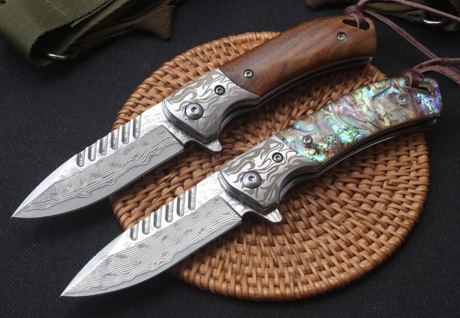 Silver Wolf-Quick Opening Folding Knife (Damascus Steel)