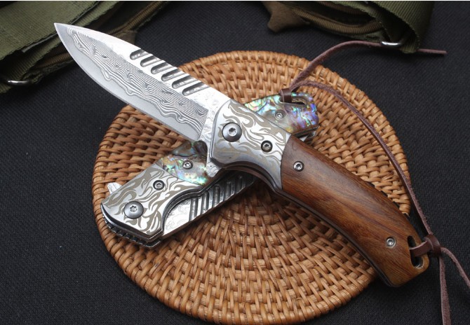 Silver Wolf-Quick Opening Folding Knife (Damascus Steel)