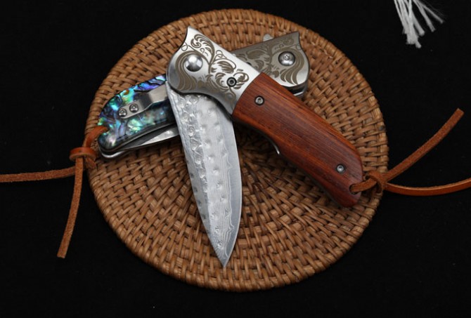 Monkey - Quick Folding Knife (Damascus Steel)