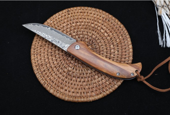 Damascus - Roxa Classic Folding Knife (Glass Bead Lock)