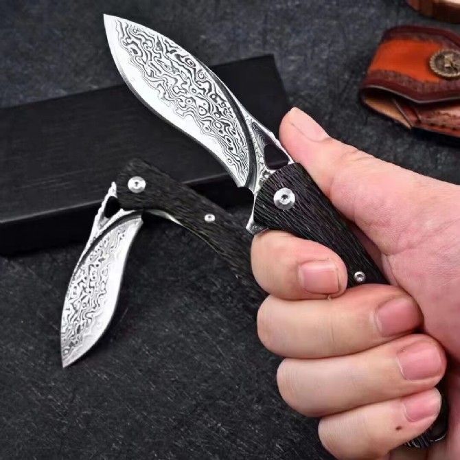 VG10 Damascus-small dog leg folding knife (black handle)