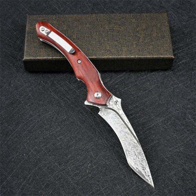 VG10 Damascus – Flamingo Folding Knife