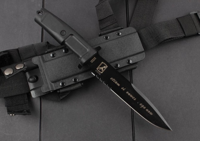 Italian Extreme Force Venom Bowie Fighting Knife-Honor Edition