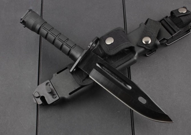 Fine imitation M9 saber black full blade [removable]