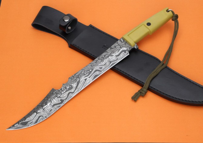 Extreme force - carved straight knife